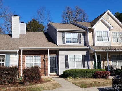 11113 Whitlock Crossing Court sold townhome in Roxborough, Charlotte, NC