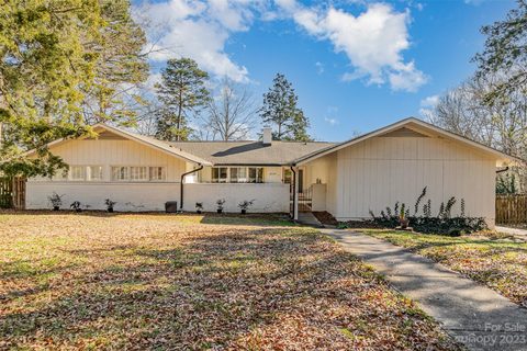 1225 Hollow Tree Court sold home in Old Salem, Charlotte, NC