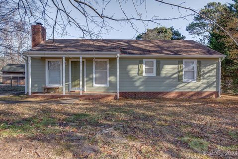 2325 Woodfield Circle sold home in Country Acres, Gastonia, NC