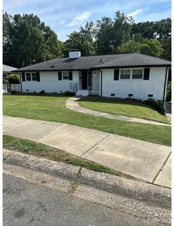 1110 Seneca Place 7