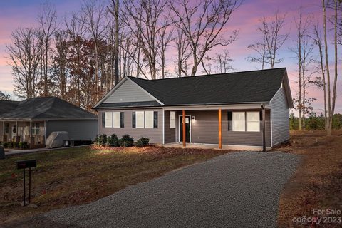 7569 Red Robin Trail