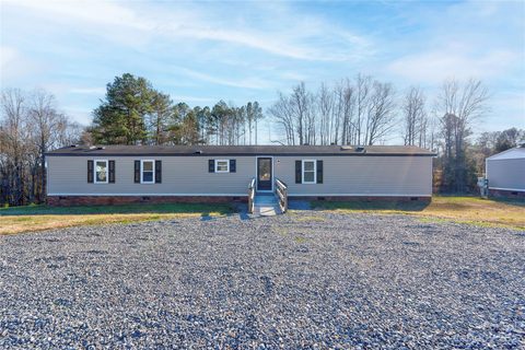 114 Deer Meadow Lane sold home in Deer Meadow, Lawndale, NC