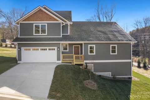 107 Ellis Lane sold home in Ellis Place, Arden, NC