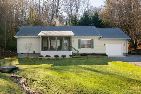 13 Floral Drive sold home in Thomas Woods, Pisgah Forest, NC
