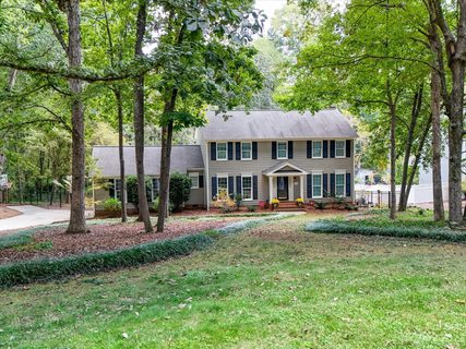 10411 Stonemede Lane sold home in Providence Ridge, Matthews, NC