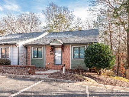 1100 Hanford Place