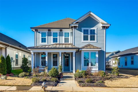 371 Luray Way