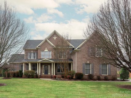 5022 Dockside Court sold home in Lake Forest Preserve, Weddington, NC