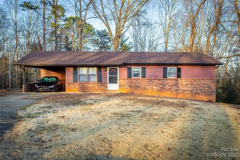 111 Lions Hill Street sold home in Brentwood, Morganton, NC