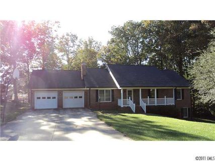 1295 Oak Canopy Road sold home in Hillcrest Acres, Lincolnton, NC