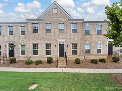 6524 Brighton Park Drive sold townhome in Mint Hill Commons, Mint Hill, NC