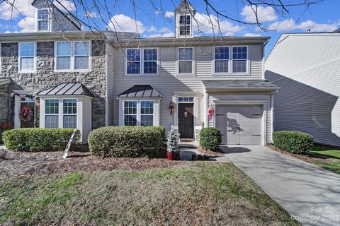 5717 Mossdale Lane
