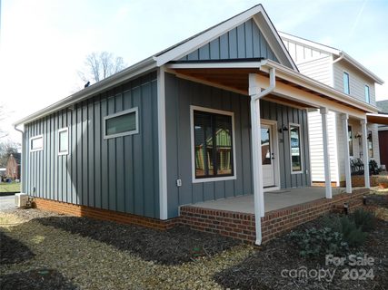 Previously sold for $189,000