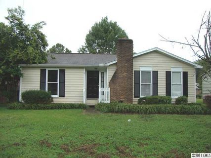 3100 Chenango Drive sold home in Stoneridge, Charlotte, NC