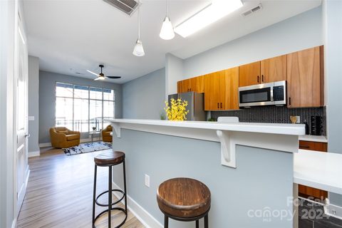 1101 W 1st Street 120 sold home in First Row Condominium, Charlotte, NC