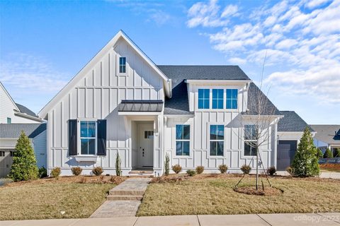 13305 Oak Farm Lane