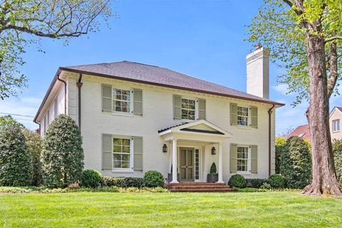 1900 Beverly Drive