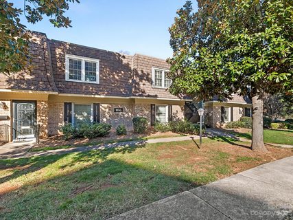 1700 Roxborough Road C