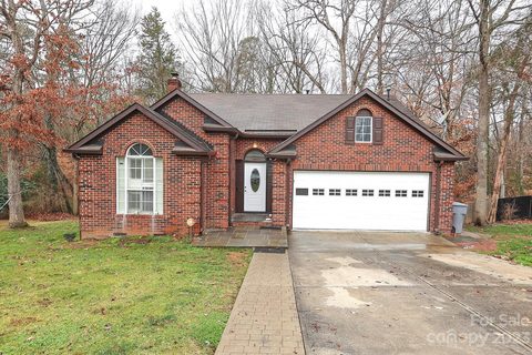 2118 Sloan Drive