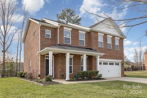 1658 Durant Drive sold home in Stoneridge Lakes, Rock Hill, SC