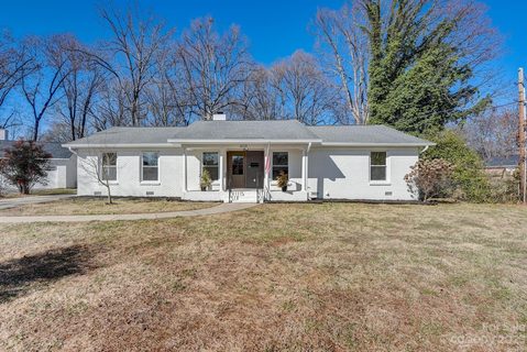 4331 Maypole Court sold home in Central Park, Charlotte, NC
