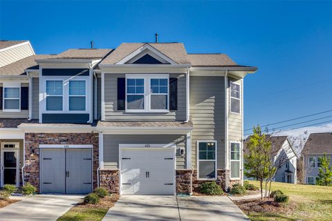 626 Cypress Glen Lane sold townhome in Ivy Ridge, Lake Wylie, SC