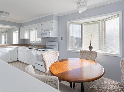 201 Racquet Club Road 14 sold condo in Courtside Condos, Asheville, NC