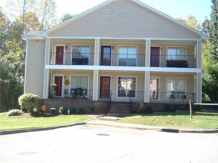 1052 Surry Lane