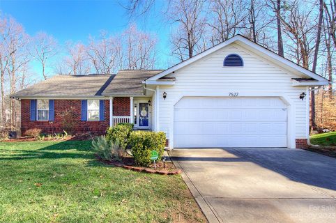 7522 Hubbard Woods Road sold home in Hubbard Woods, Charlotte, NC
