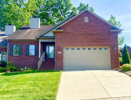 907 3rd Street Place sold townhome in Cambridge Place, Conover, NC