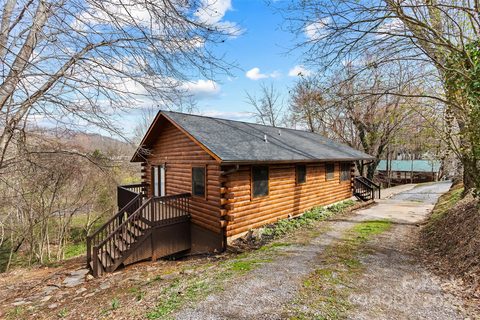 231 Cedarwood Drive sold home in Cedarwood, Waynesville, NC