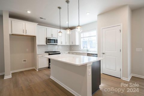 Previously sold for $515,000