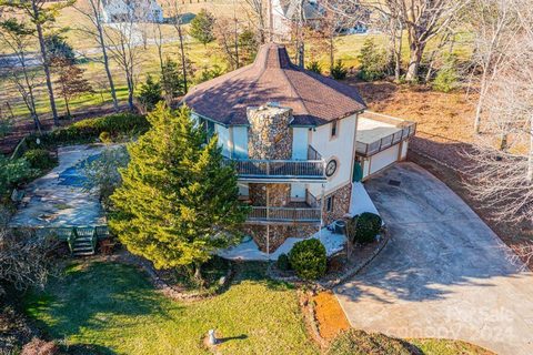 242 Wood Hollow Road
