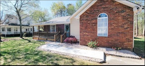 7828 Katherine Drive sold home in Lake Haven, Denver, NC
