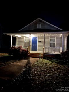 63 Nw Douglas Avenue sold home in Aurora Highlands, Concord, NC