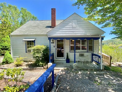 214 Duplin Hill Road sold home in Mountain Heritage Estates, Burnsville, NC
