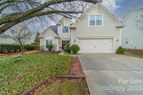 2621 Stirrup Ridge Lane