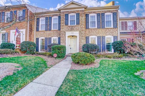 7520 Red Oak Lane