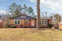 4215 Westcliff Drive sold home in Charlotte, SC