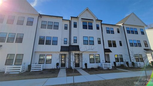 646 Woodlawn Road sold townhome in Six Twenty, Charlotte, NC