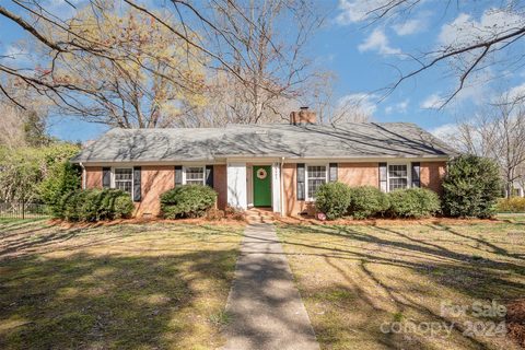 3901 Sulkirk Road