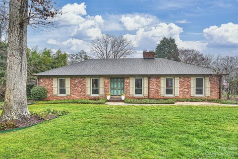 4601 Town And Country Drive sold home in Town and Country Estates, Charlotte, NC