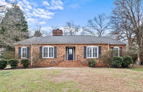 7606 Whistlestop Road