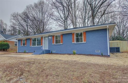 6523 Tomahawk Lane