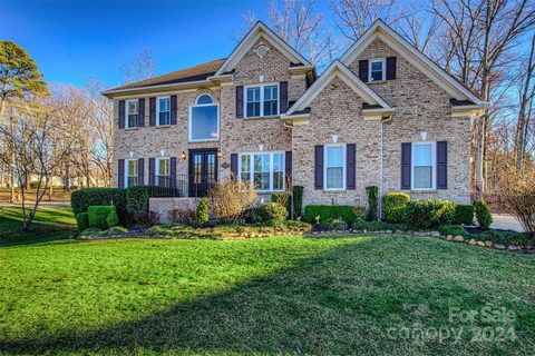 7322 Aldwych Lane sold home in Windsor Forest, Denver, NC