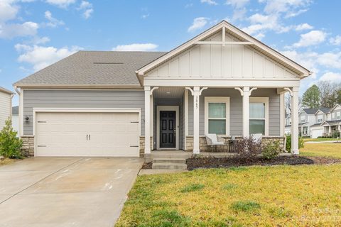 3865 Crossbane Street