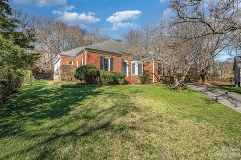 9304 Elverson Drive sold home in Touchstone, Charlotte, NC