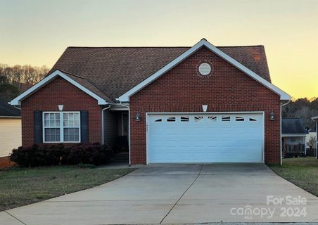 1605 Mayfair Drive