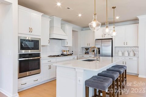 118 Hadley Court sold home in Eckley, Mooresville, NC