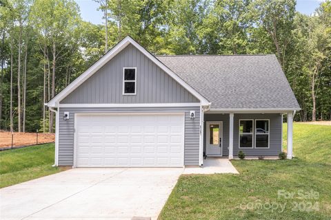 5167 Sawbill Lane